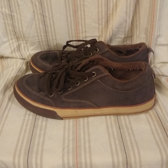 converse brown leather low